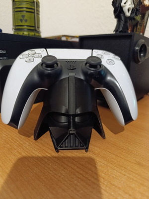 PS5 Darth Vader controller stand new