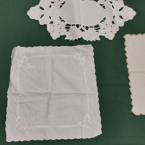 Decorative doilies used, 1950s era, pack of 5 pieces