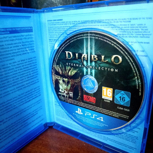 Diablo III Eternal Collection PS4 game like new, English version