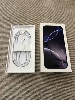 iPhone 16Pro 128GB Black Titanium new with Apple Watch Series 10 46mm