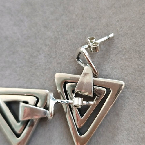 Silver 925 earrings with triangles like new