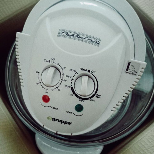 Turbo Cooker 12 liters, like new, with timer and steam accessories