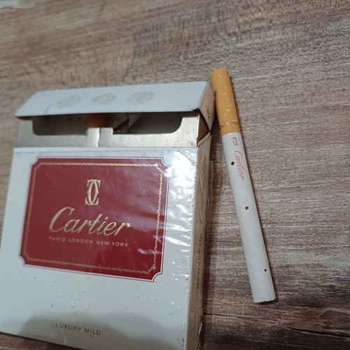 Cartier cigarette pack like new, collectible vintage