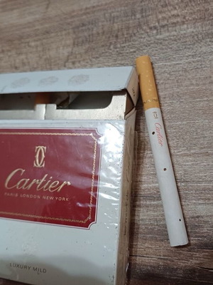 Cartier cigarette pack like new, collectible vintage