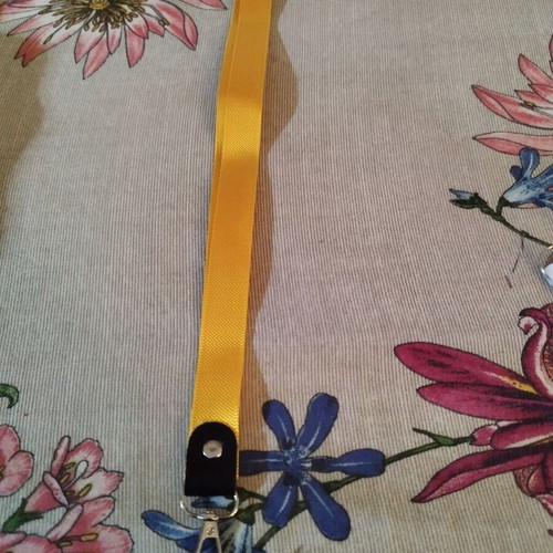 Mobile phone lanyard new unused