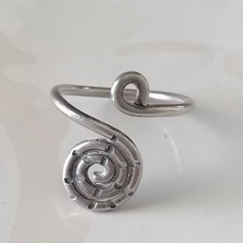 Silver 925 ring with spiral and adjustable size new