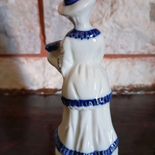 Decorative vintage porcelain figure like new