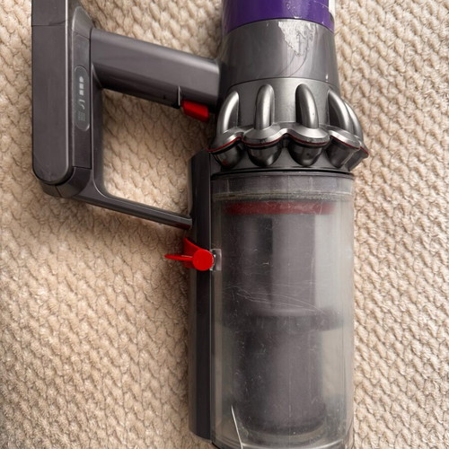 Dyson v10 μεταχειρισμένο για ανταλλακτικά ή επισκευή