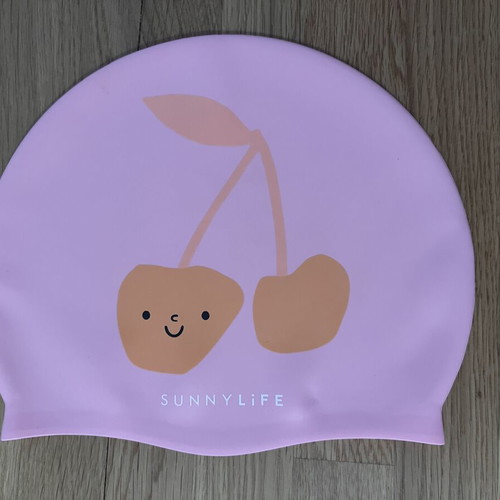 Swimming cap like new, child size for 4-5 years old