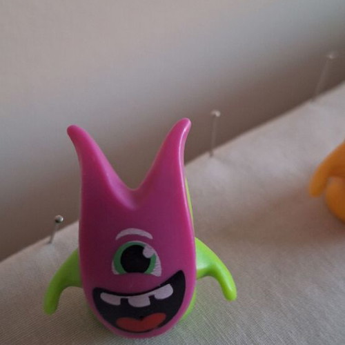 Crazy Friends Kinder Joy collectible set like new