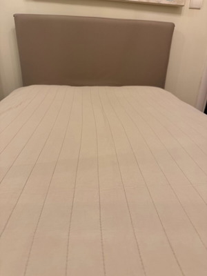 Teen single bed media with mattress and storage like new