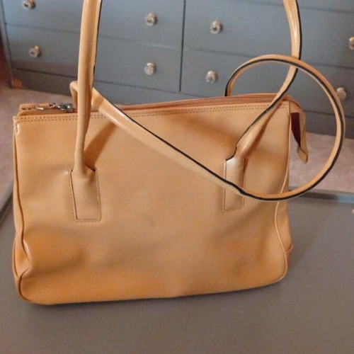 Pierro Accessories leather handbag like new