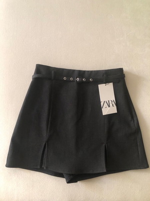 Zara παντελονοφουστα