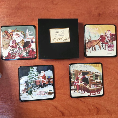 Royal Art Collection Christmas Coasters set of 4 like new