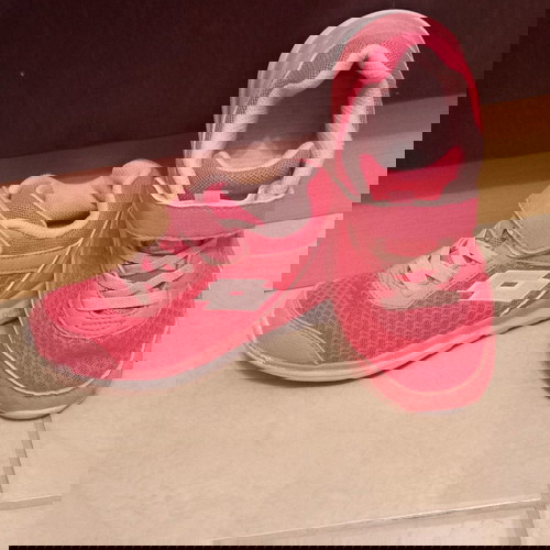 Παιδικά παπούτσια Lotto ροζ σαν καινούργια, νούμερο 29