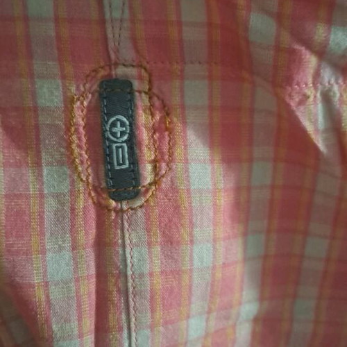 Plusminus shirt size L like new multicolored