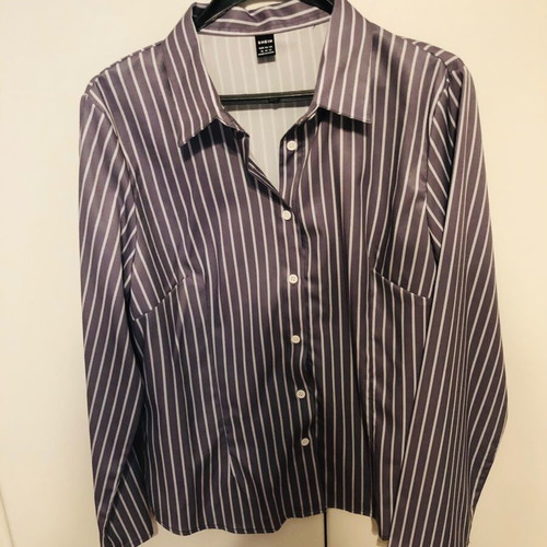 Shein shirts like new, pack of 2, size XL, striped