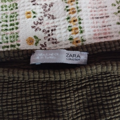 Zara blouse 3/4 sleeve green like new, size S