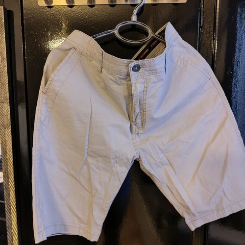 Bermuda shorts like new, size L, gray