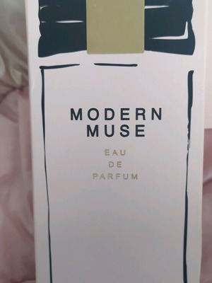 Modern Muse Eau de Parfum by Estee Lauder like new