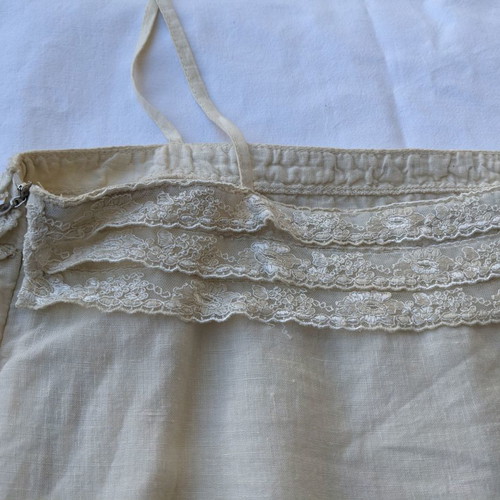 I Blues beige linen top used with lace and drawstring, size M