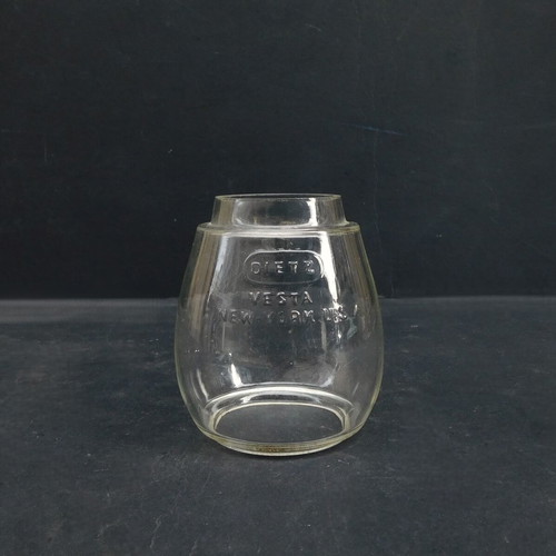 Dietz kerosene lamp glass like new, American made