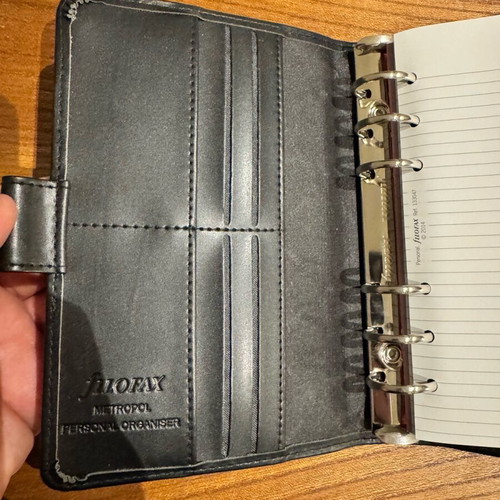 Filofax Metropol Personal Organizer like new with extra note pages