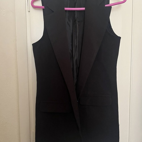 Black women's long vest Medium size like new with pockets