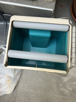 Mop Bucket like new
