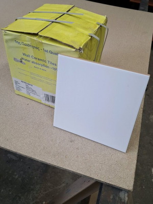 Πλακάκια μπάνιου ή κουζίνας καινούργια, 7 κουτιά