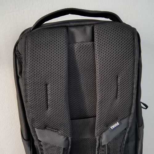 Thule 20L laptop backpack for up to 15.6" new, black