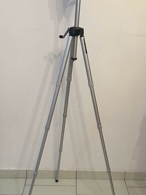 Silk Goodman Ace tripod like new