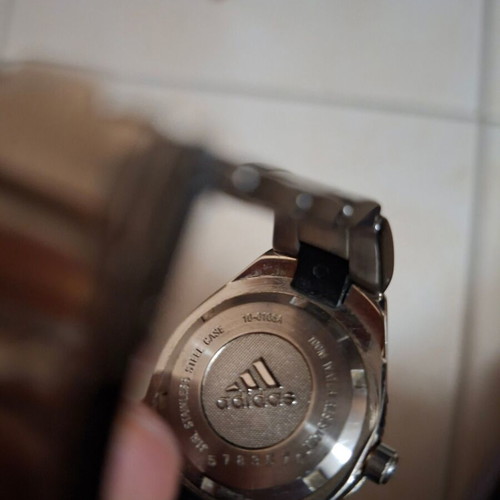 Adidas women's watch like new, elegant and comfortable