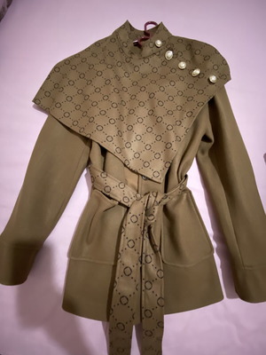 Shein women's coat new, size S, brown