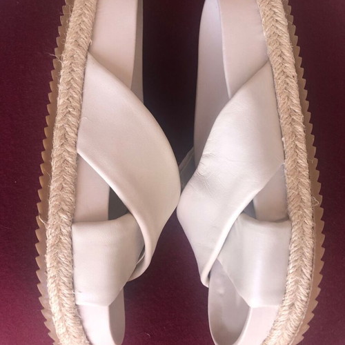 Zara cross strap beige sandals used, size 35