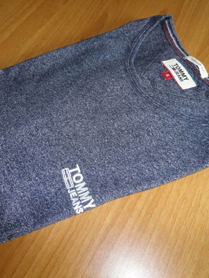 Tommy Hilfiger men's t-shirt size S like new, gray melange