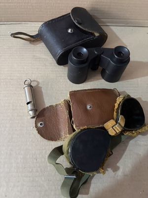 Collectible set of 3 vintage optics items