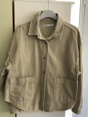 Zara denim jacket with gold buttons, beige, size L