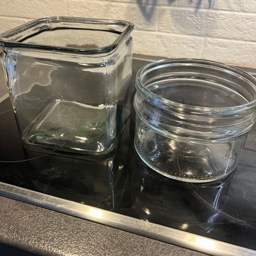 Glass vases like new, set of two