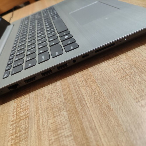 Lenovo Ideapad 330-15IKB laptop i5-7200U 8GB RAM 120GB SSD Windows 10 LTSC IoT
