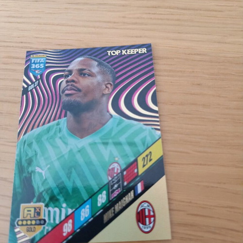 Fifa 365 football card top keeper Maignan Milan season 2023 2024 like new