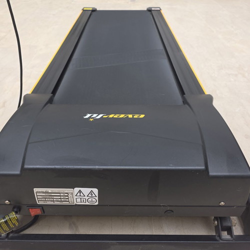 Everfit TFK 330 EVO treadmill like new with electric incline