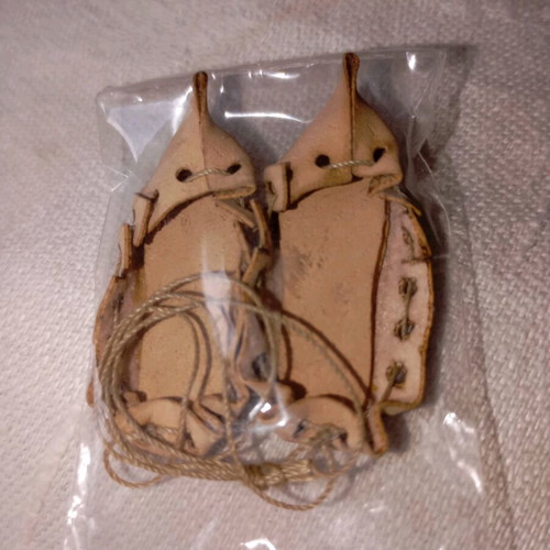 Vintage souvenir traditional leather tsarvuli new, handmade