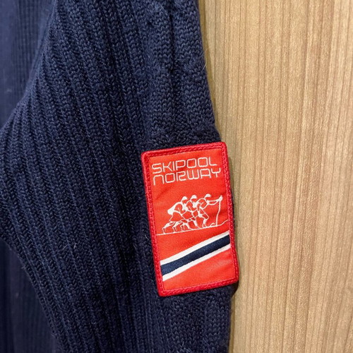 Unisex pullover like new, blue, size S, wool and nylon