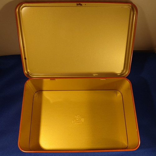 Rare French collectible Palets metal jewelry box like new
