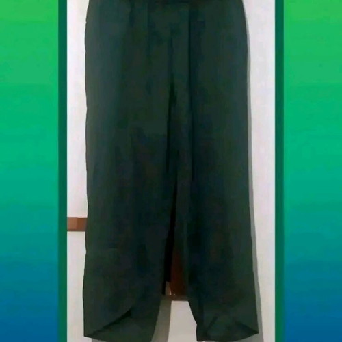 Pants pack of 2, blue and dark green, like new, size XL