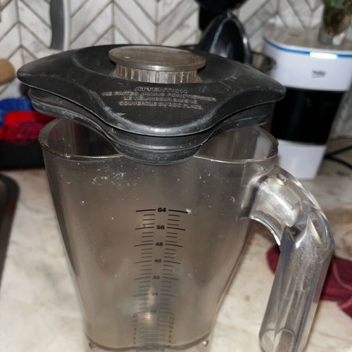 Hamilton Beach blender model HBH-550 like new