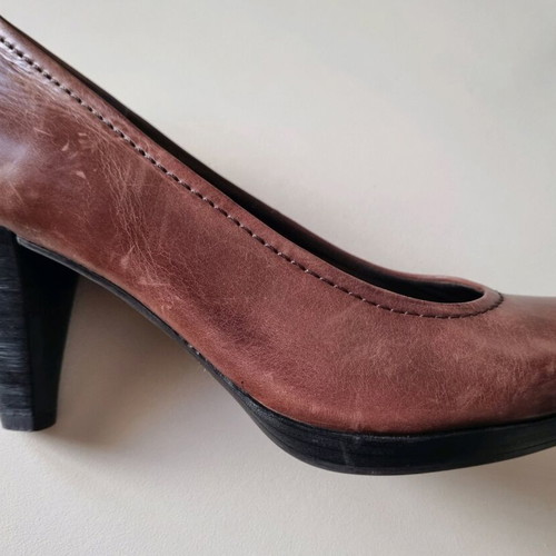 Marco Tozzi leather pumps like new, size 40, brown