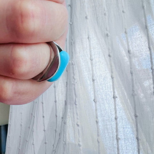 925 Sterling Silver Vintage Ring with Large Turquoise Stone like new