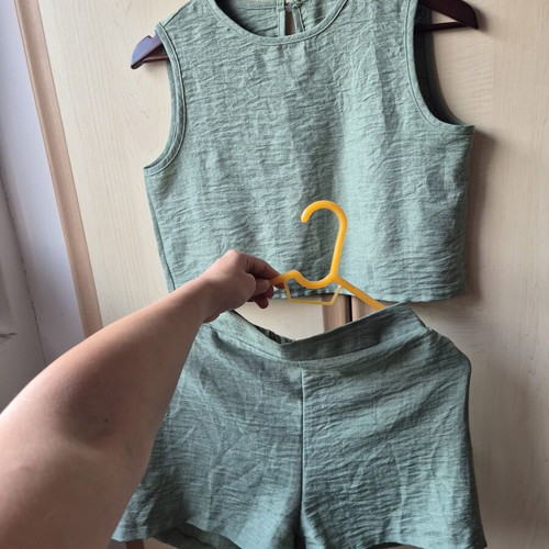 Shein crop top and shorts set sage green size S/M like new